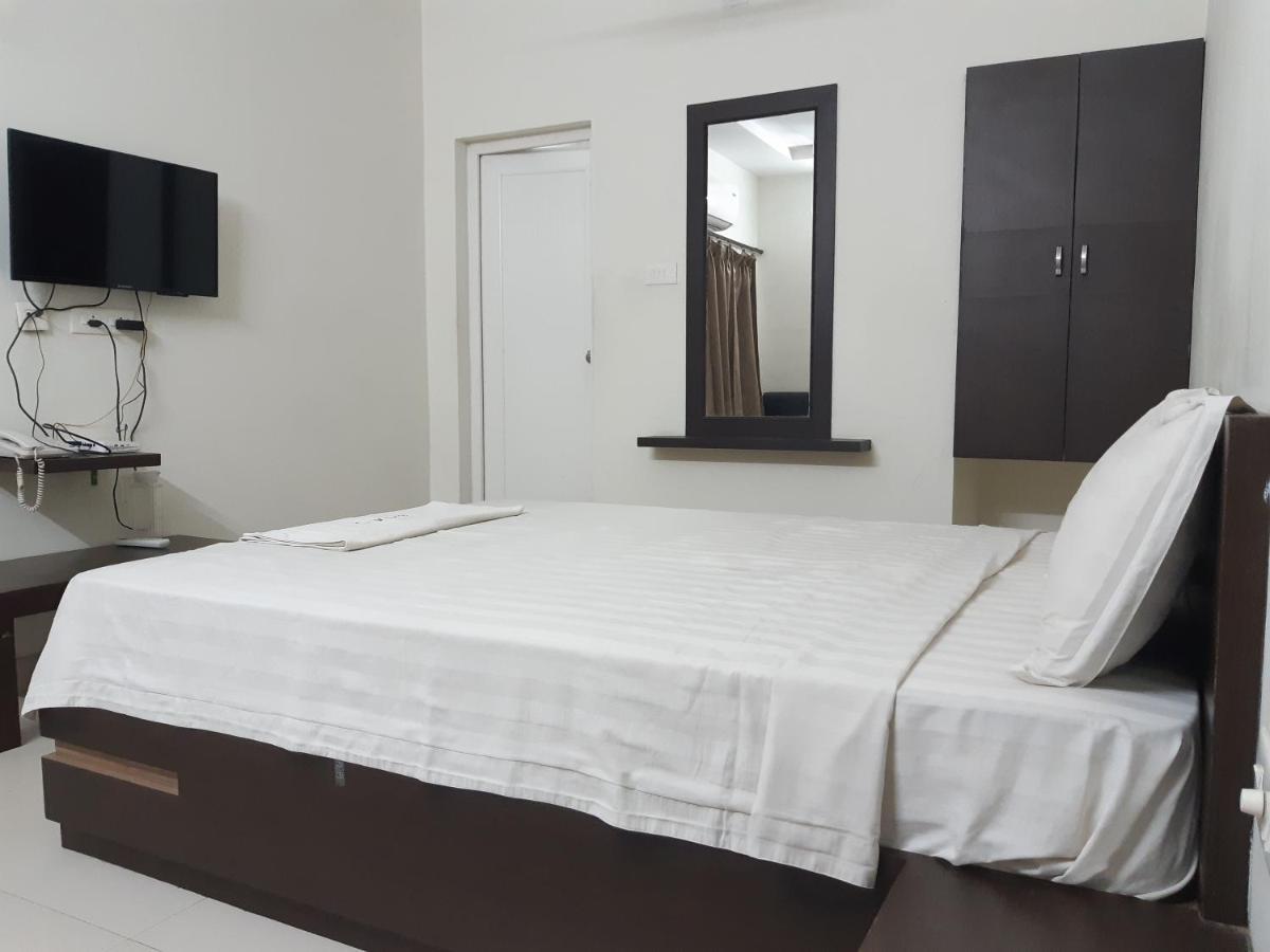 Pph Living Bhimas Otel Tada Dış mekan fotoğraf